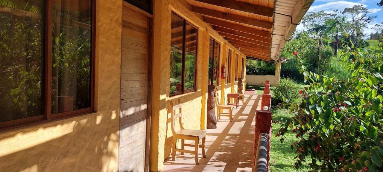 Mindo Loma Bird Lodge Ngoại thất bức ảnh